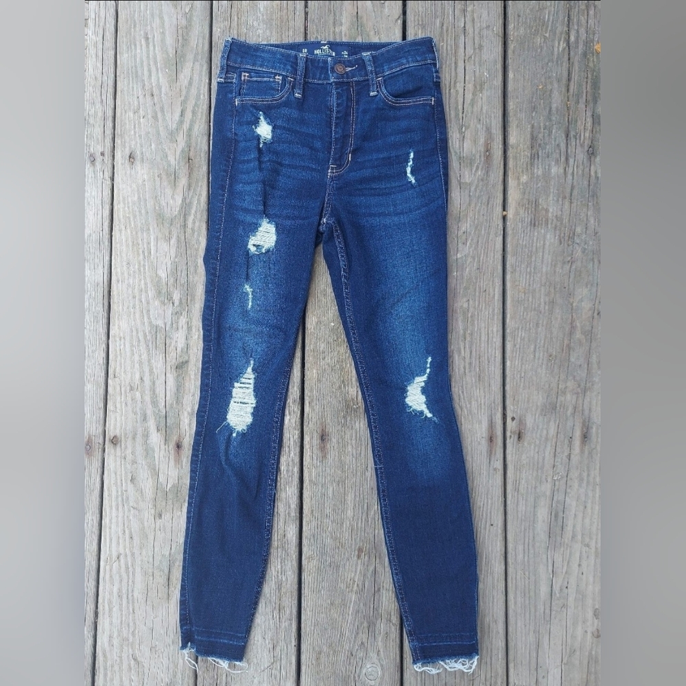 Hollister distressed high rise crop super skinny jeans 24